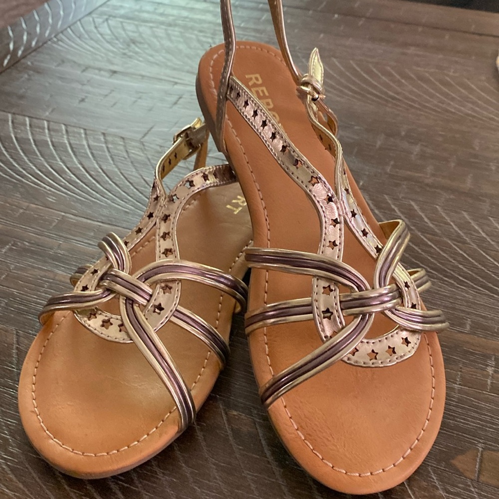 Report Sandals - Size 5M